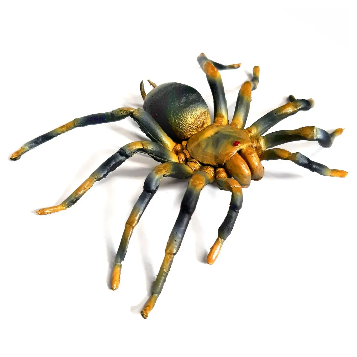 /img/18362-tarantula-prank-toy-victim.webp